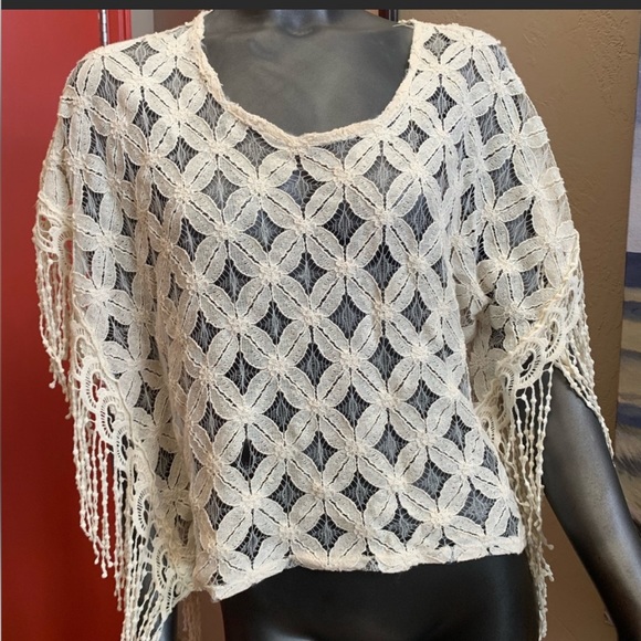 Jolt SZ MD short, Lacey, eyelet blouse top with fringe, cream color tunic - Picture 2 of 7